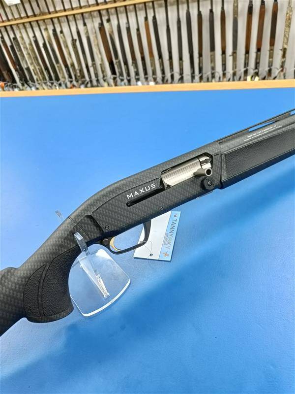 BROWNING 12 Gauge MAXUS BLACK CARBON