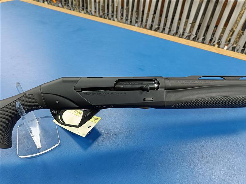 BENELLI 12 Gauge SUPER BLACK EAGLE III