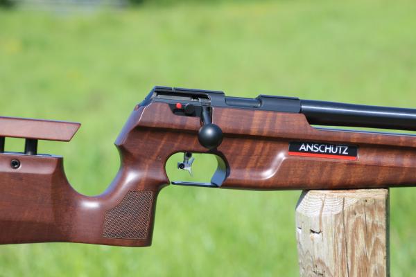 ANSCHUTZ .22 LR 1761 WALNUT MATCH, EXTREMELY ACCURATE!