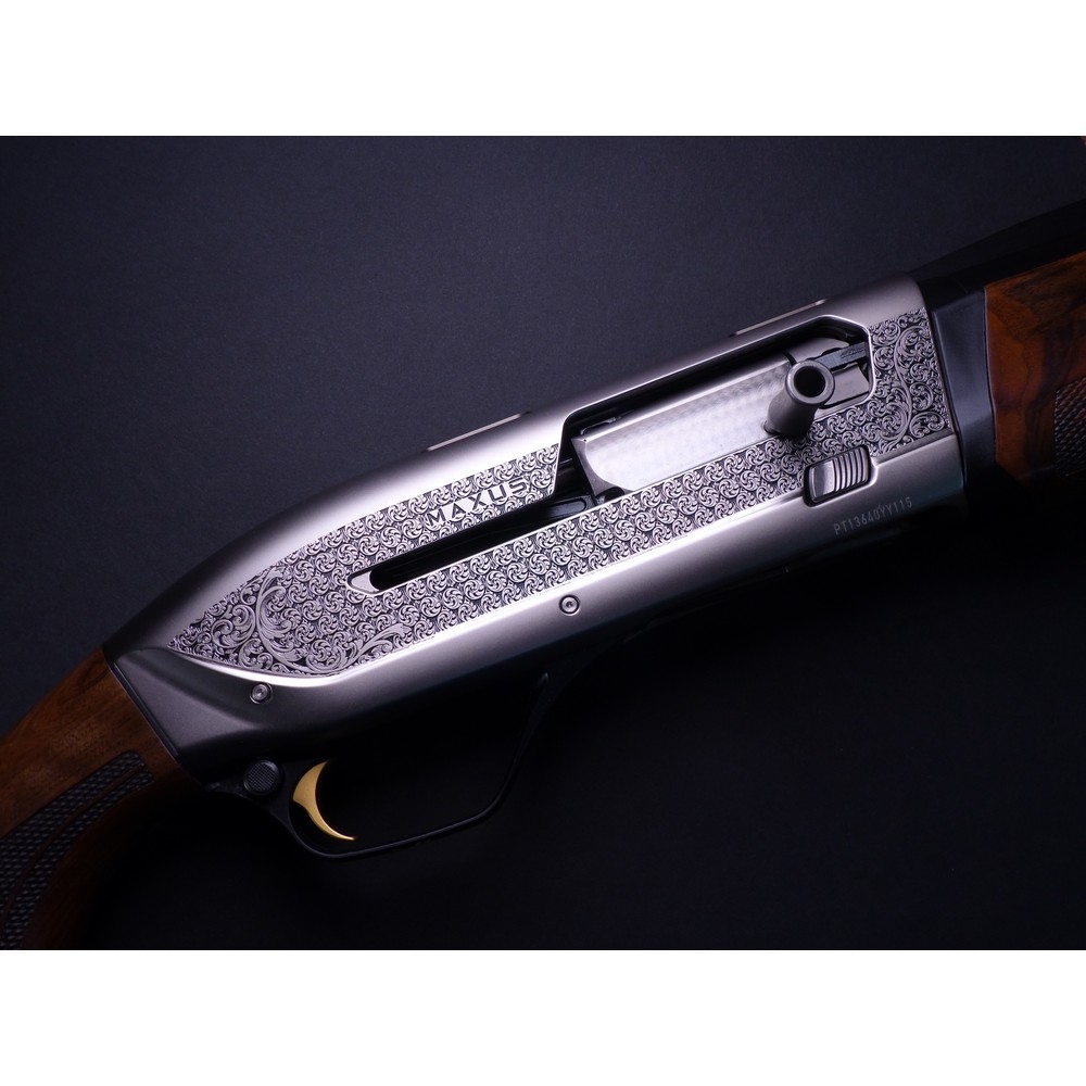 BROWNING 12 Gauge MAXUS TWO WOOD ULTIMATE