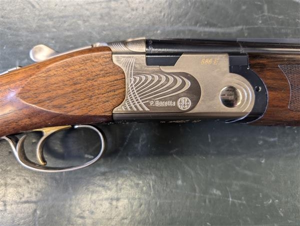 BERETTA 12 Gauge 686 E