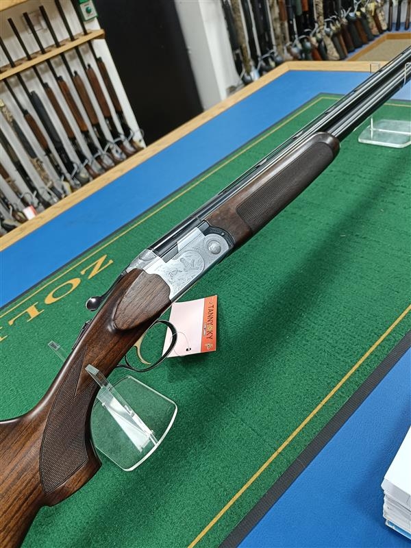 BERETTA 12 Gauge 687