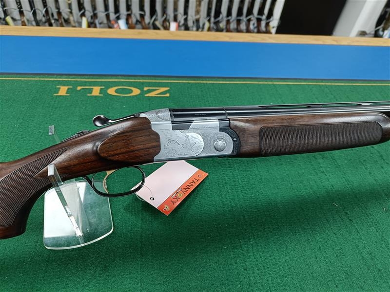 BERETTA 12 Gauge 687