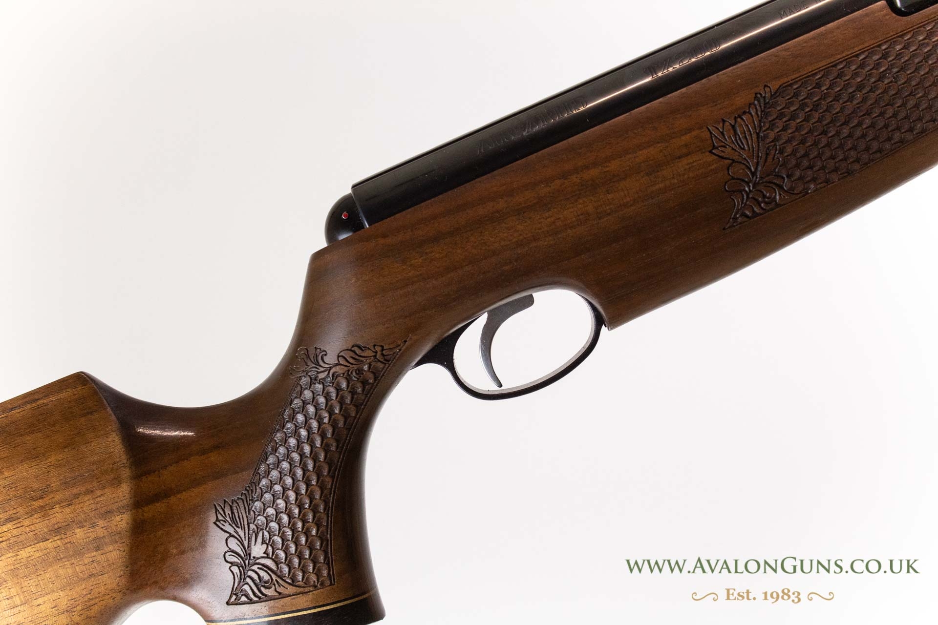 AIR ARMS .177 TX 200 Hunter Carbine Walnut