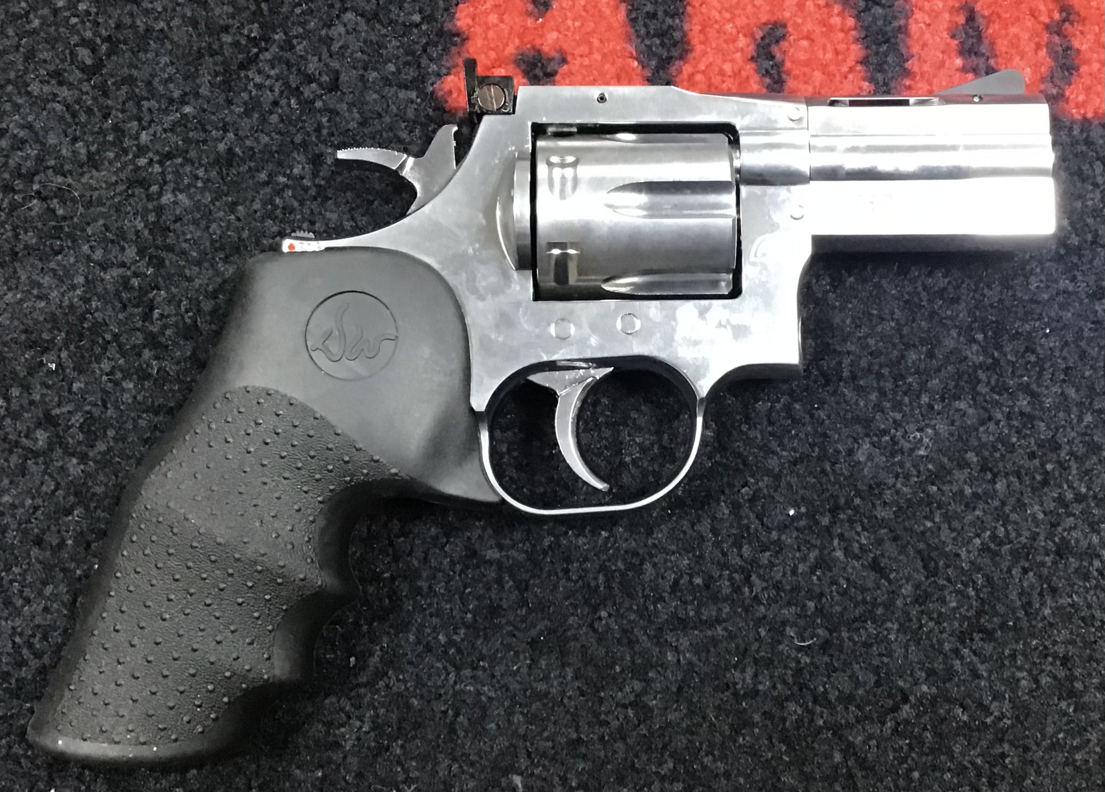 DAN WESSON .177 715