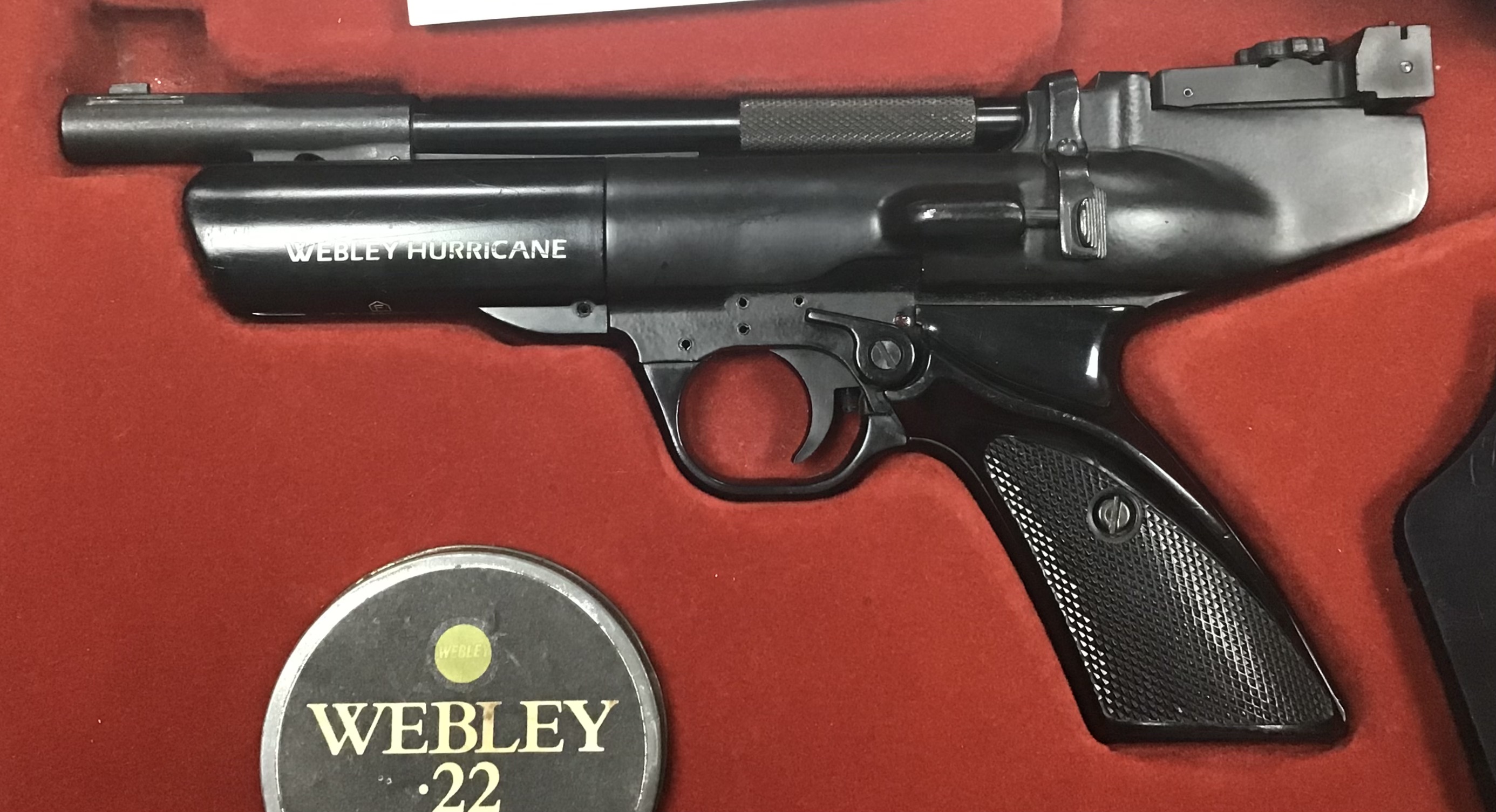 WEBLEY & SCOTT .22 Hurricane