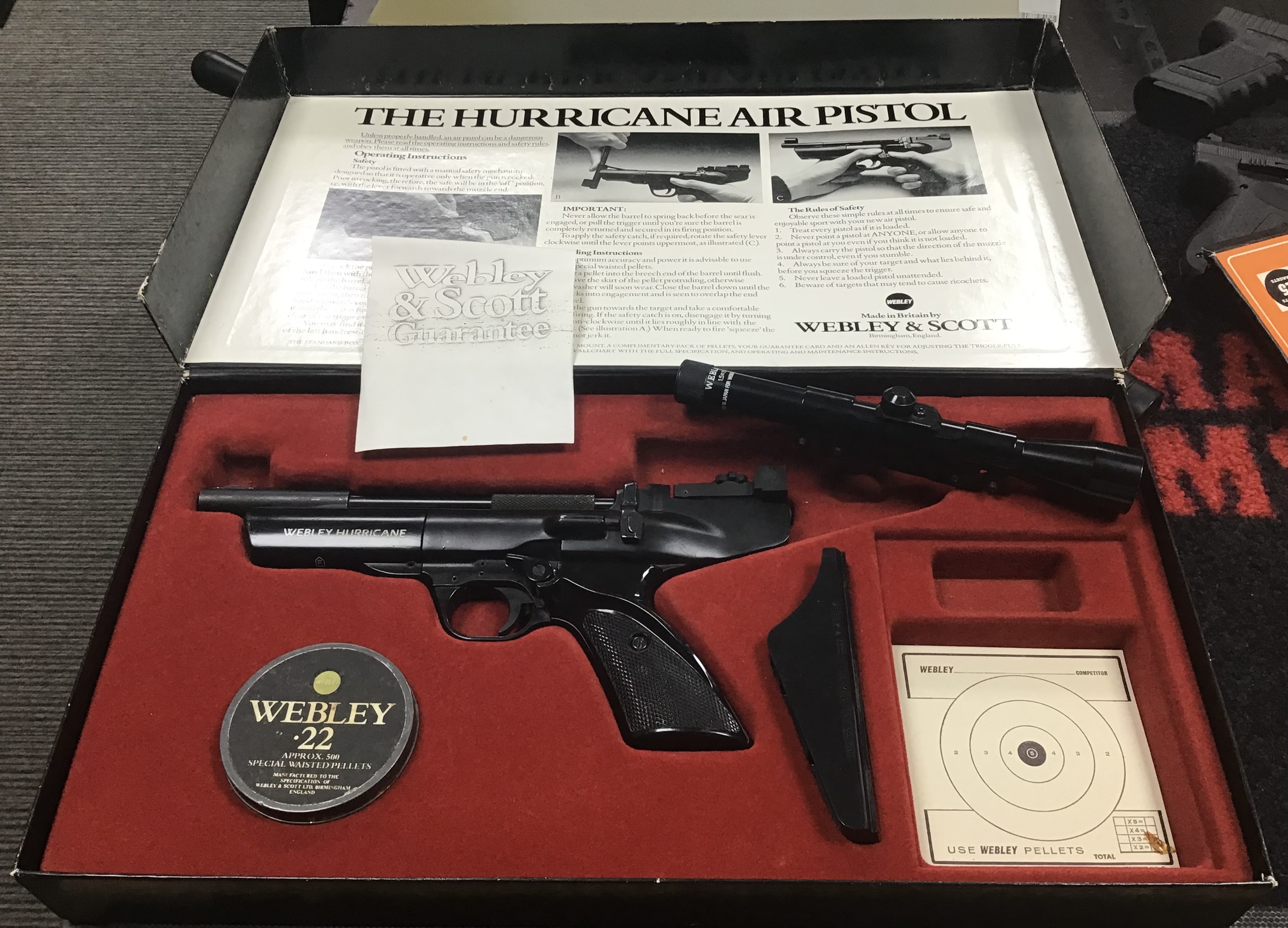 WEBLEY & SCOTT .22 Hurricane