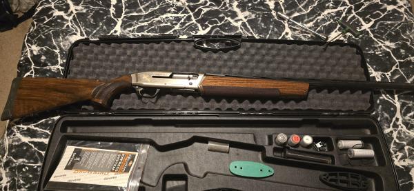 BROWNING 12 Gauge MAXUS GR3