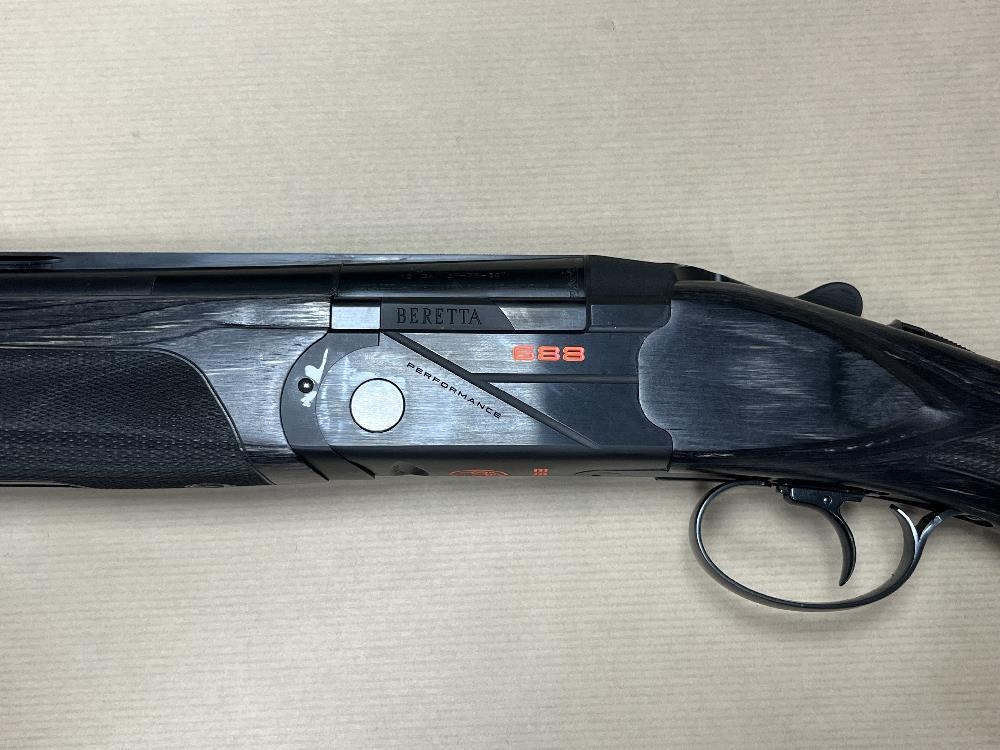 BERETTA 12 Gauge 688 Black Performance