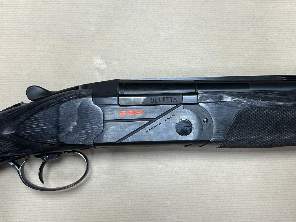 BERETTA 12 Gauge 688 Black Performance