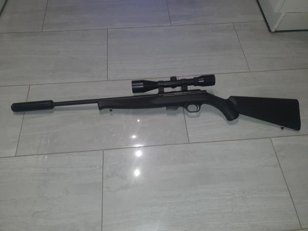 MOSSBERG .17 HMR INTL 817