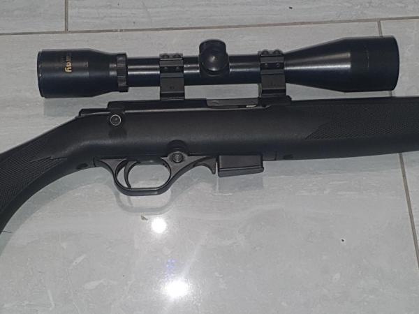 MOSSBERG .17 HMR INTL 817