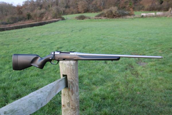 STEYR MANNLICHER .25-06 PROHUNTER STAINLESS, NO PITS!