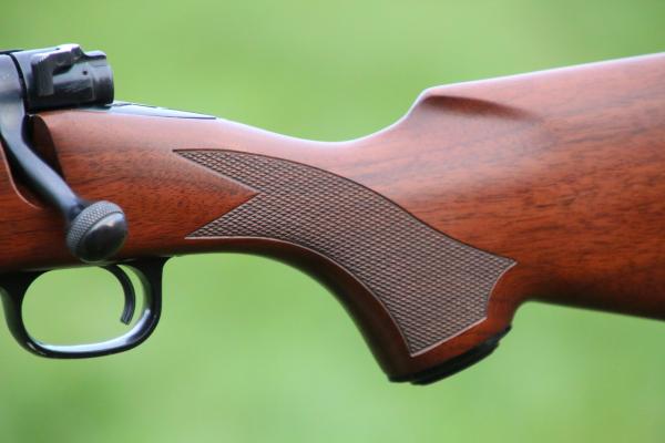 WINCHESTER .240 Weatherby MODEL 70 CUSTOM