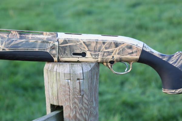 BERETTA 12 Gauge A400 EXTREME UNICO CAMO, GOOD CONDITION