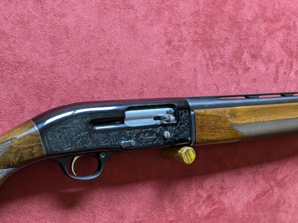 BERETTA 12 Gauge 302