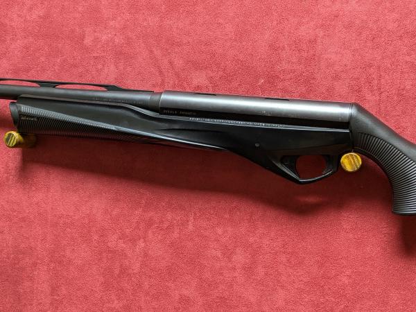 BENELLI 12 Gauge SUPER VINCI