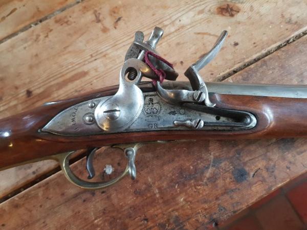 Q Multiple Calibre Tower brown bess and bayonet