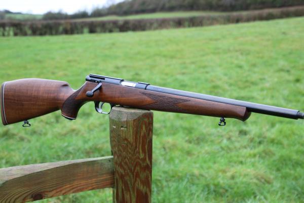 WEIHRAUCH .17 HMR 17 HMR HW60J, SUPERB COND