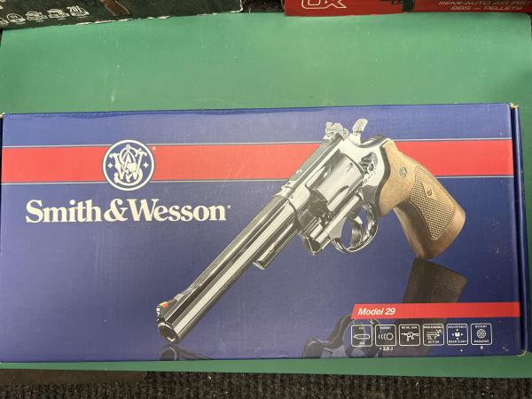 UMAREX .177 (BB) SMITH AND WESSON M29 6.5