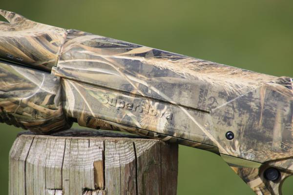 BENELLI 12 Gauge 12g SUPER NOVA CAMO, NEAR NEW