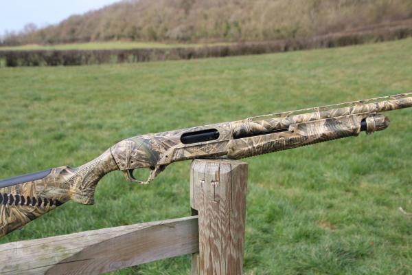 BENELLI 12 Gauge 12g SUPER NOVA CAMO, NEAR NEW