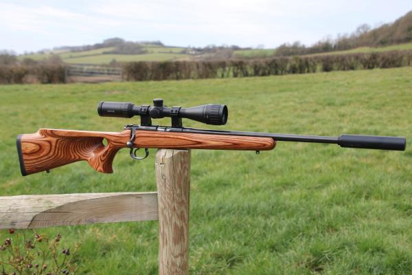 CZ .17 HMR 17 THUMBHOLE OUTFIT, VGC & READY TO USE